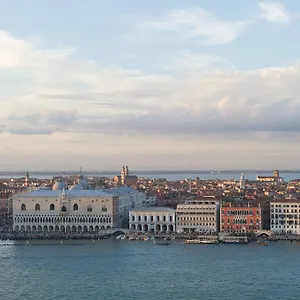 Savoia&jolanda **** Venise